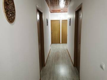 Фото номера Двухместный номер с 1 кроватью, вид на сад Проживание в семье Casa Suzy &amp; Roxy г. Arpaşu de Jos 2